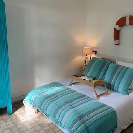 Clocomi - Typique De L'ile D'aix Vue Villa