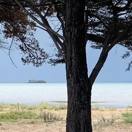 Clocomi - Typique De L'ile D'aix Vue Villa *